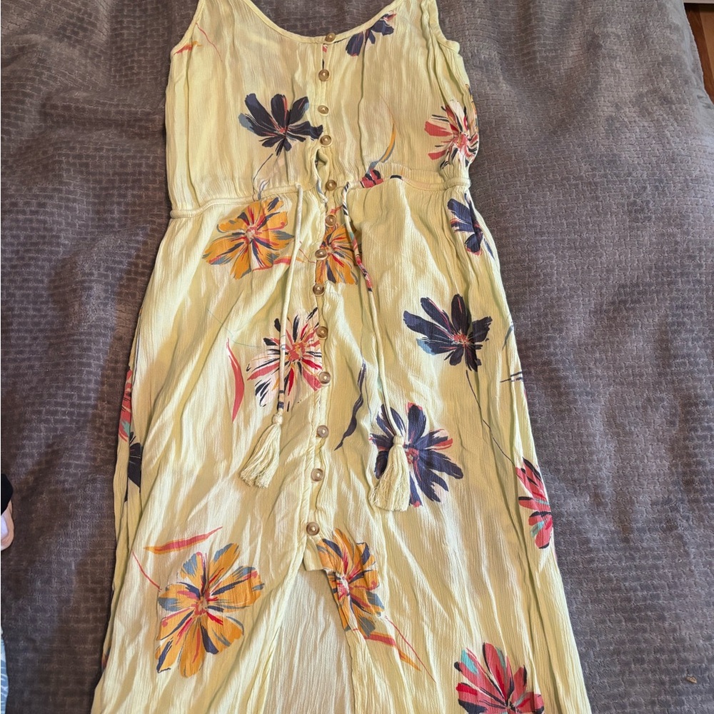 O'Neill Light Yellow Dress with Subtle Patterns